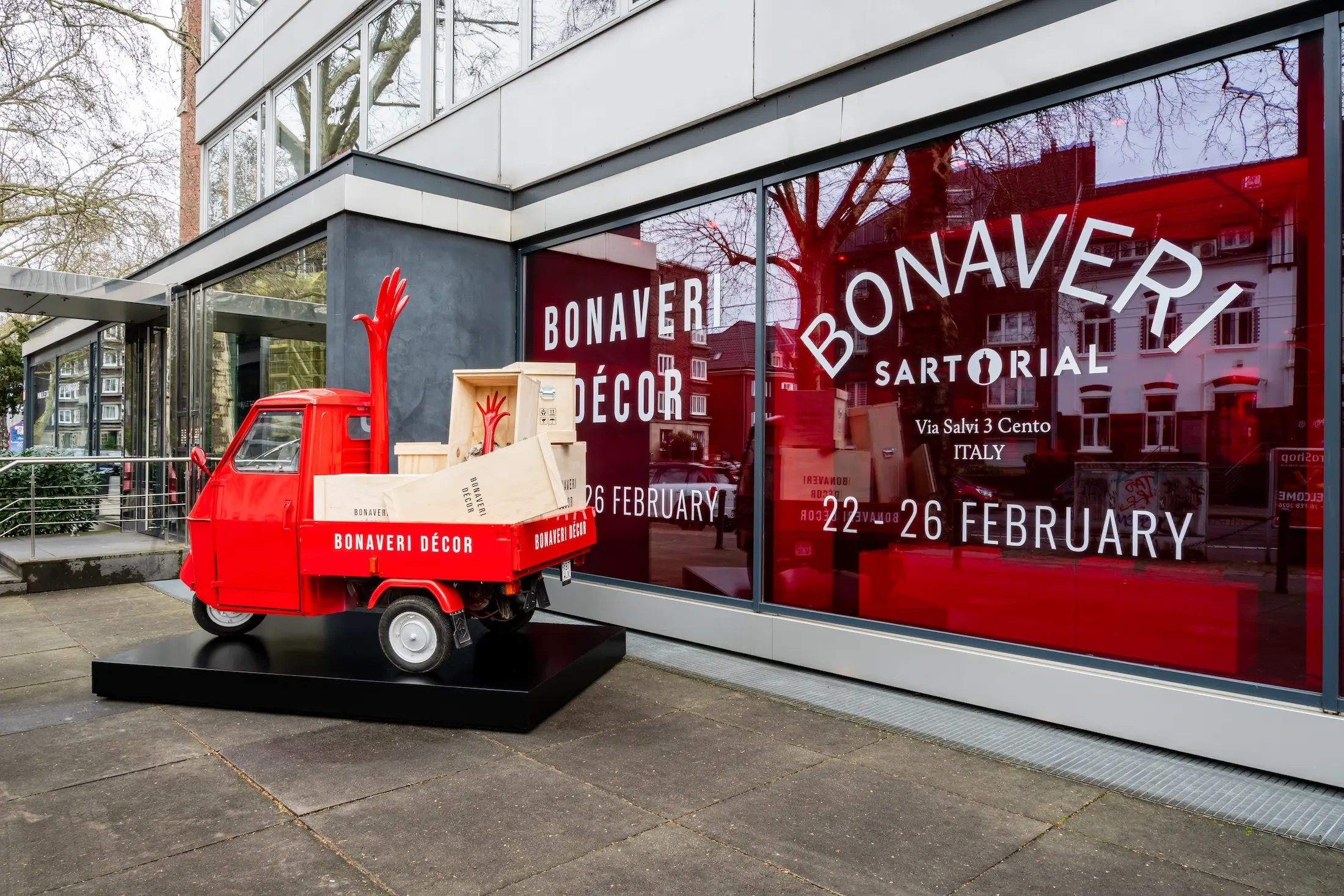 bonaveri-euroshop-2026-branded-ape-van-exterior-showroom